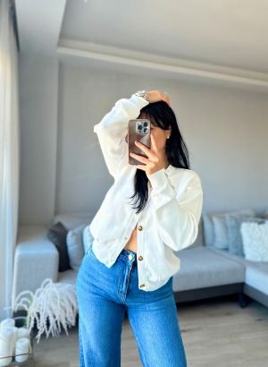 GOLD DÜĞMELİ ÖRME HIRKA (Beyaz)