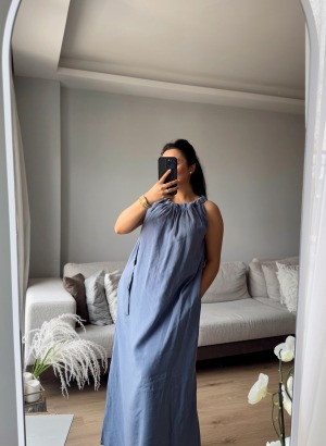 BOYUNDAN BAĞLAMALI CEPLİ TENSEL ELBİSE (Gri mavi)